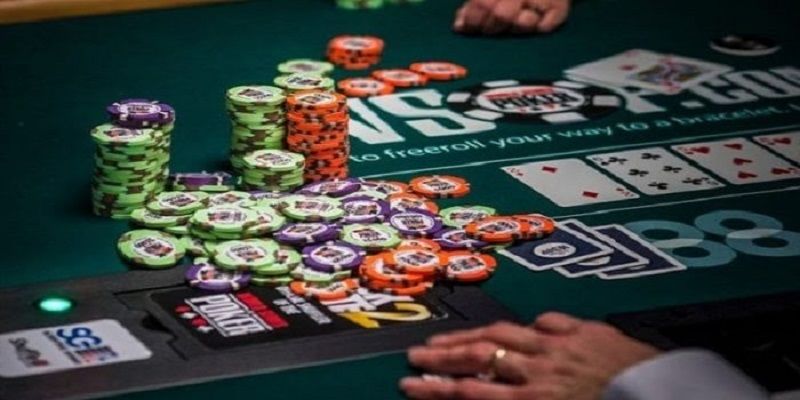 Mẹo chơi Poker và những lưu ý cần nắm bắt