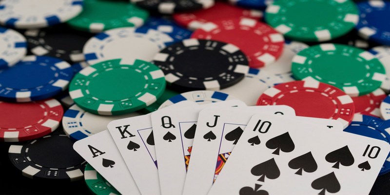 Giải đáp thứ tự bài Poker